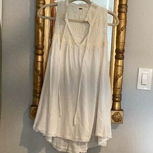 Free People  M sleeveless gauze tunic with yellow decorative stitching